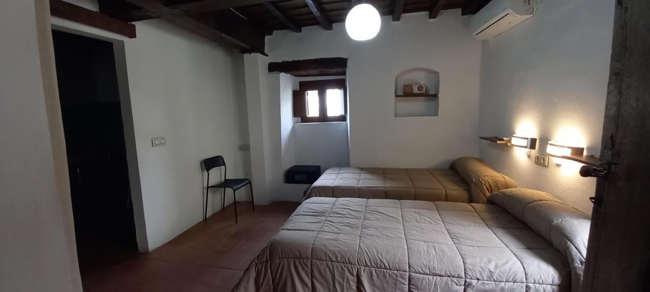 Albergue Turistico "San Blas" De Oliva De Plasencia מראה חיצוני תמונה