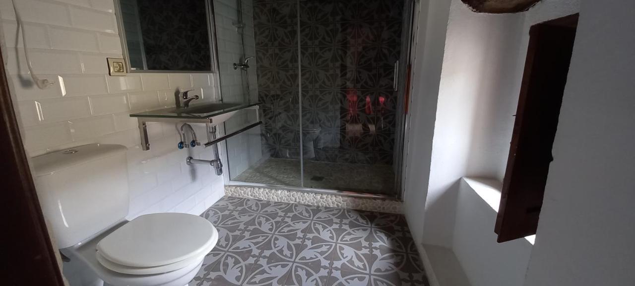 Albergue Turistico "San Blas" De Oliva De Plasencia מראה חיצוני תמונה