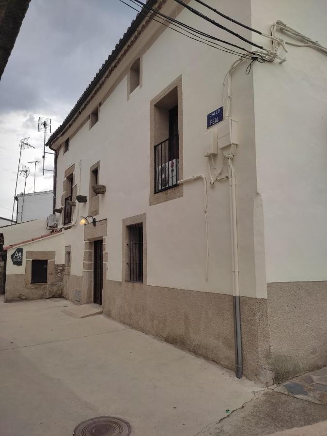 Albergue Turistico "San Blas" De Oliva De Plasencia מראה חיצוני תמונה