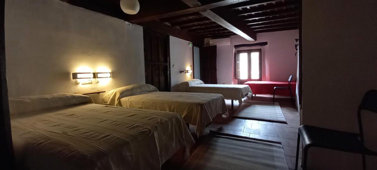Albergue Turistico "San Blas" De Oliva De Plasencia מראה חיצוני תמונה